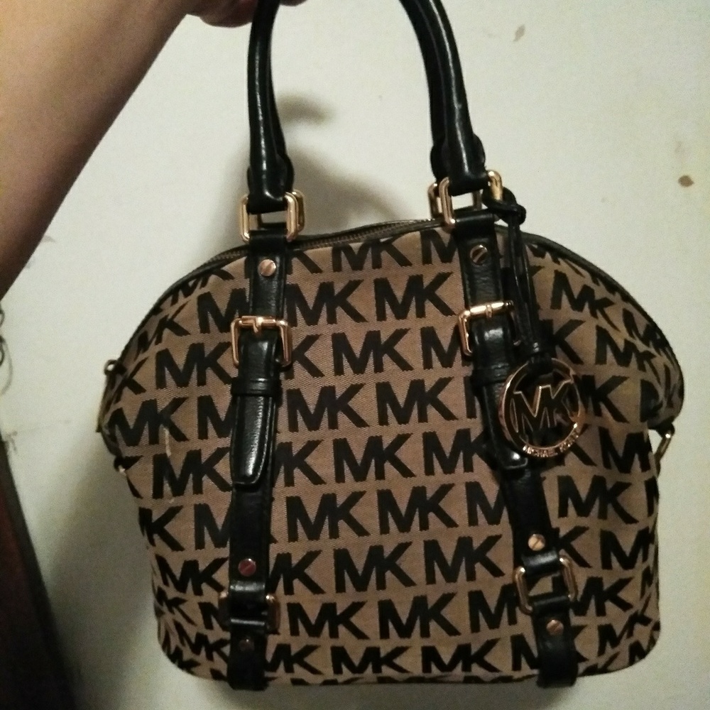 Michael Kors hand bag